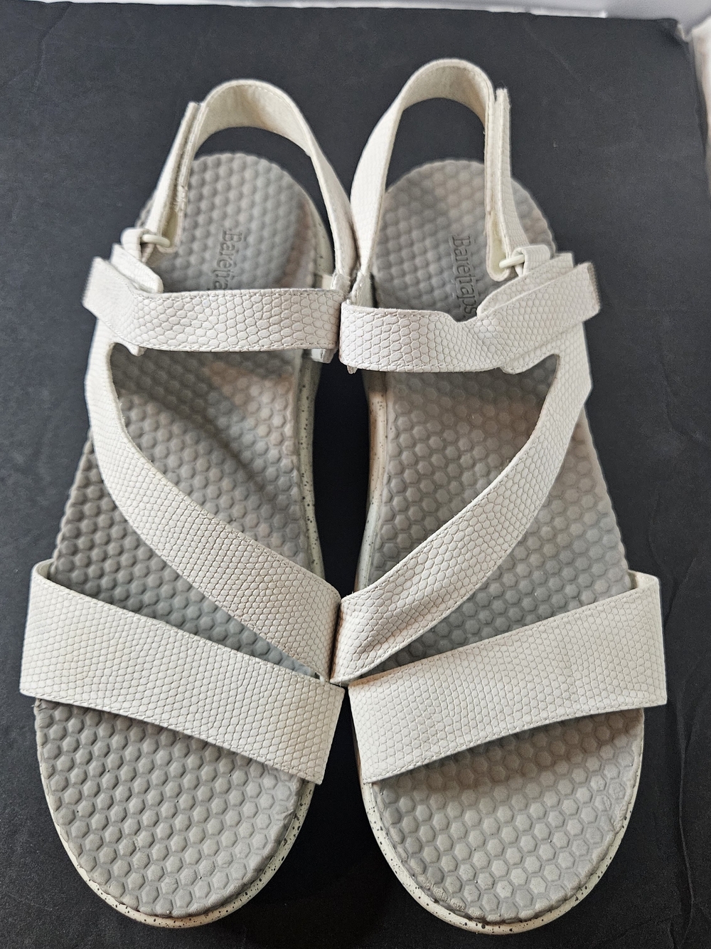 Baretraps Women's Cream/White Strappy Comfort Sandals Size 11 M